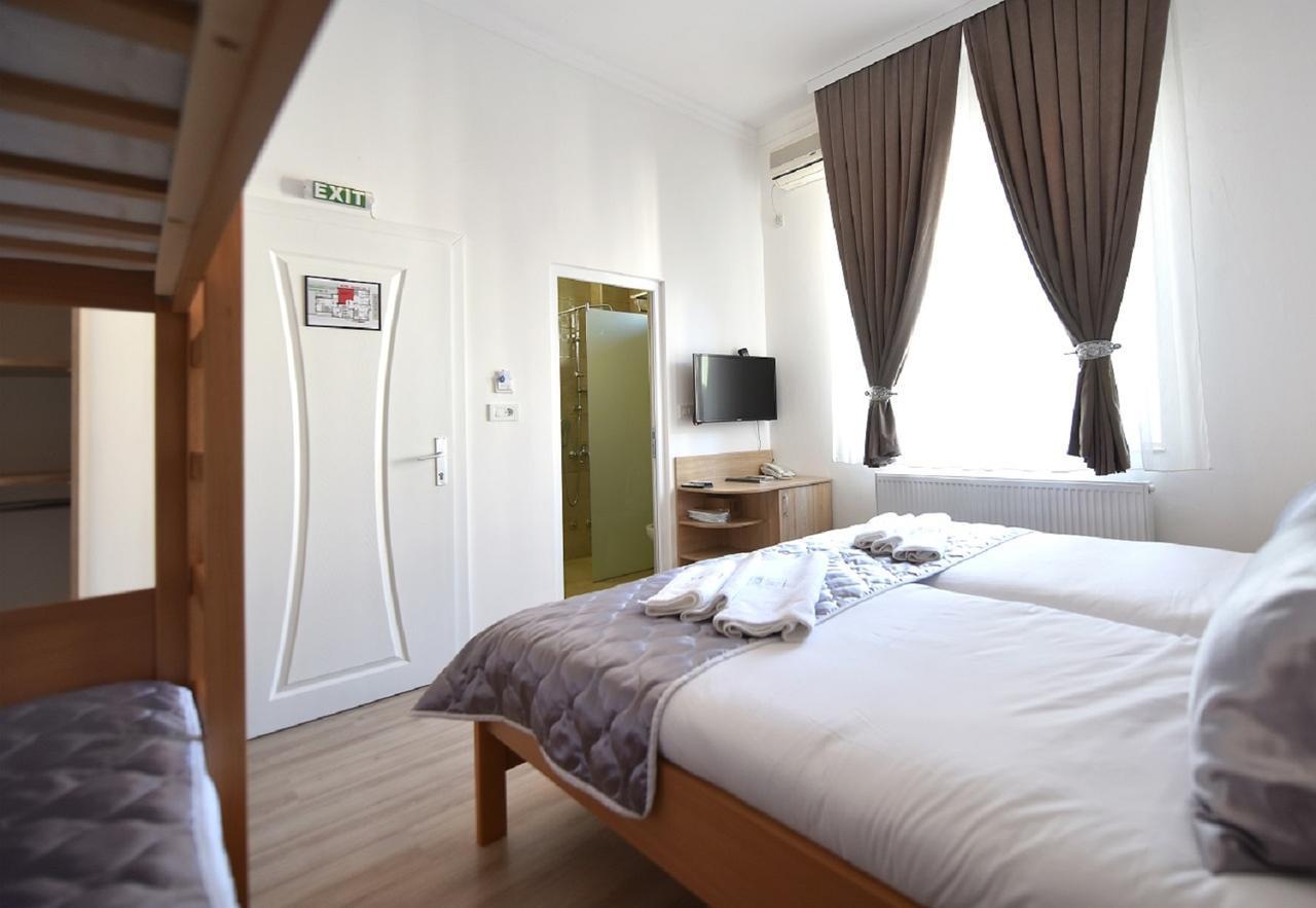 Villa Nina Hotel&Lounge bar Skopje Exteriör bild