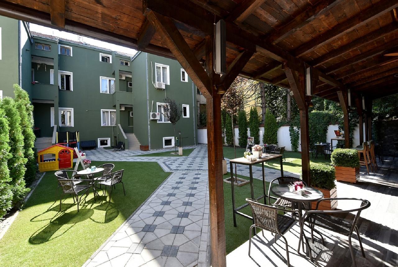 Villa Nina Hotel&Lounge bar Skopje Exteriör bild